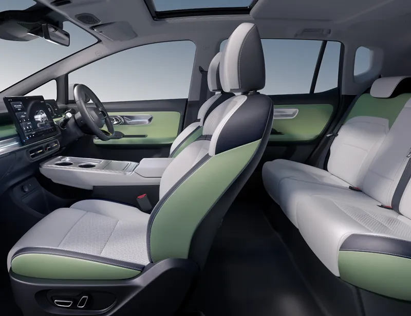 aion-y-plus_interior01